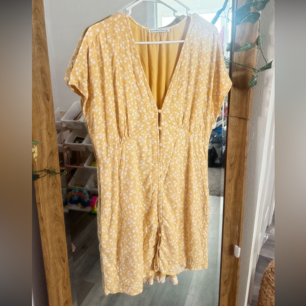 Yellow Abercrombie & Fitch Dress - Picture 2 of 2